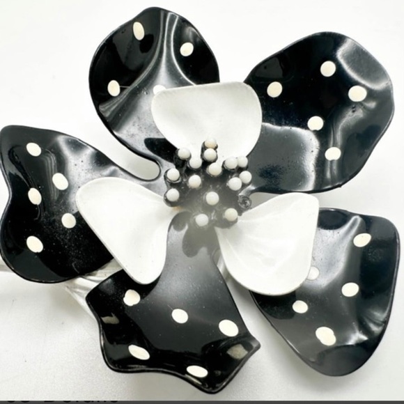 Jewelry - SOLD Vintage Hedy Black / White polka dot enamel flower brooch
